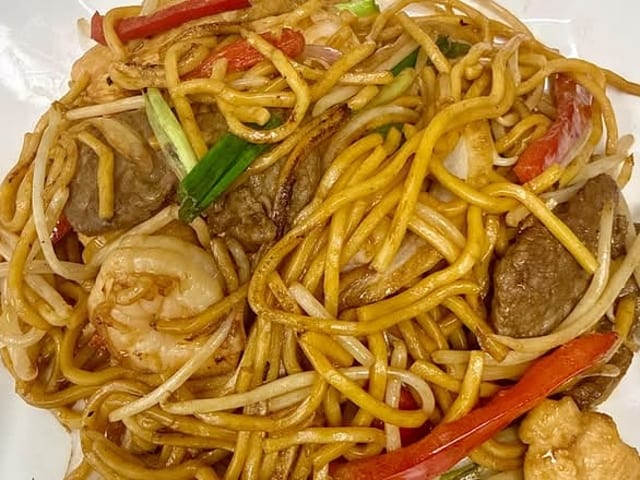 Chow Mein Tray.